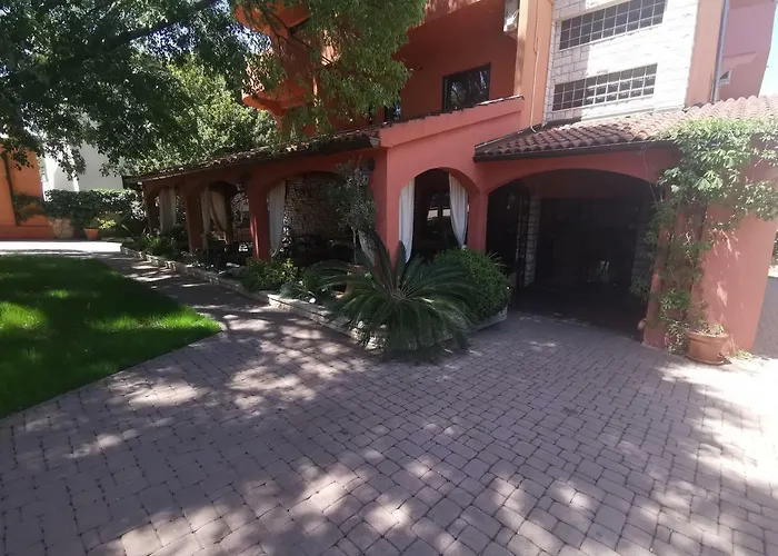 Maimare Bed & Breakfast 3*