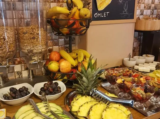 Maimare 3* Биоград-на-Мору